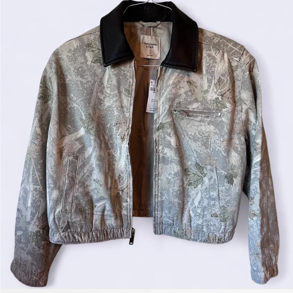 Abercrombie & Fitch Jacket - Picture 2 of 6